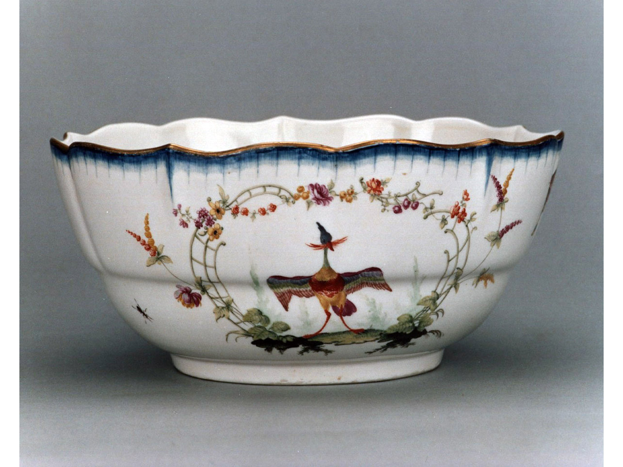 motivi decorativi vegetali e animali (zuppiera) - manifattura di Meissen (sec. XVIII)