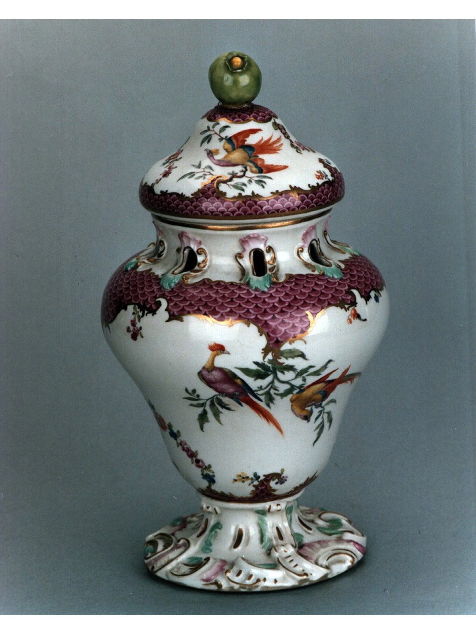 motivi decorativi vegetali e animali (pot-pourri) - manifattura di Meissen (sec. XVIII)