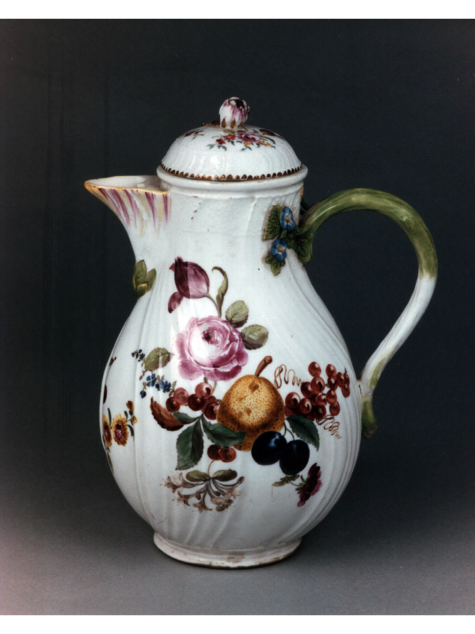 motivi decorativi floreali (caffettiera) - manifattura di Meissen (sec. XVIII)