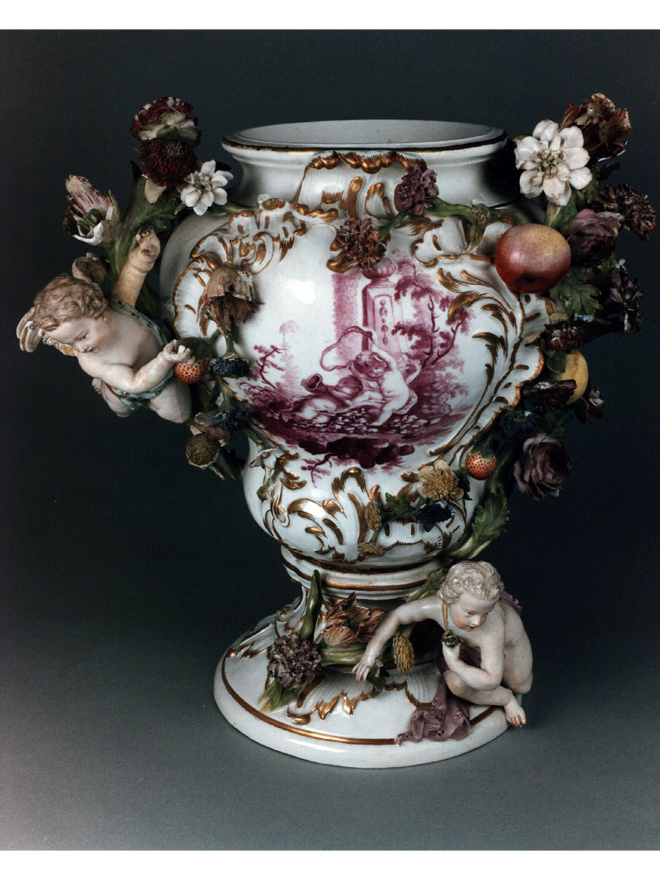 paesaggio con angioletti (vaso) - manifattura di Meissen (sec. XVIII)
