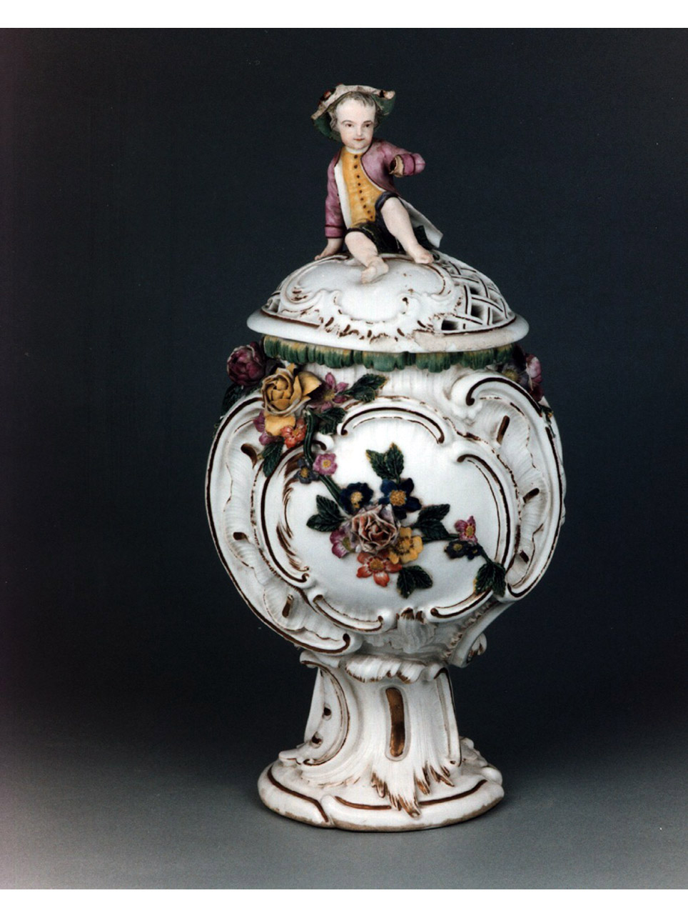 motivo decorativo floreale (coperchio) - manifattura tedesca (sec. XVIII)