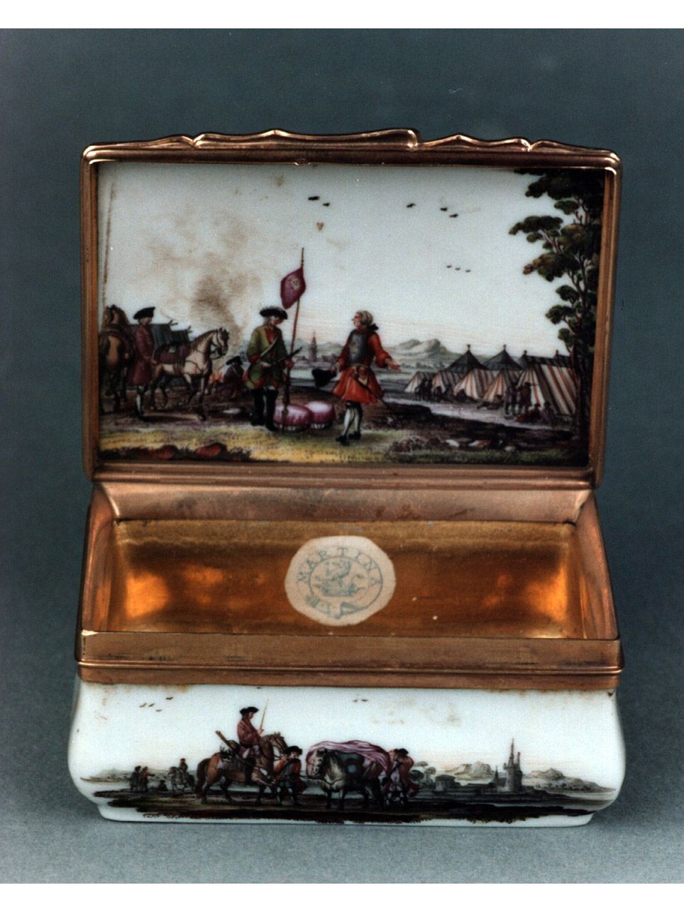 scena di battaglia (tabacchiera) - manifattura di Meissen (sec. XVIII)