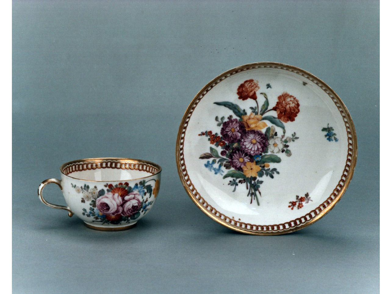 motivi decorativi floreali (servizio da thè, insieme) - manifattura di Nymphenburg (sec. XVIII)