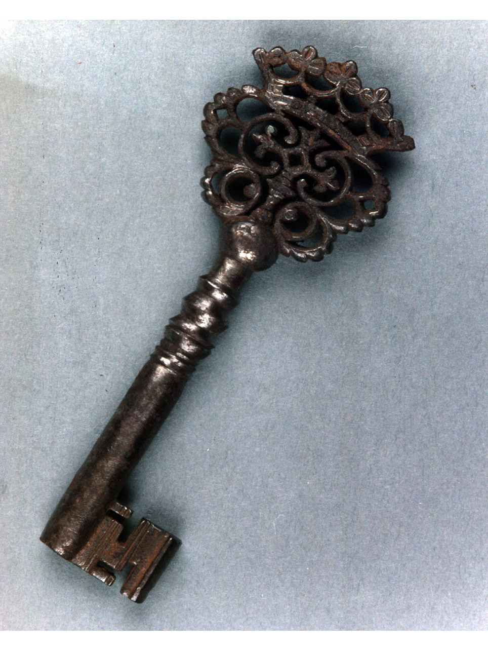 corona (chiave) - bottega italiana (primo quarto sec. XVII)