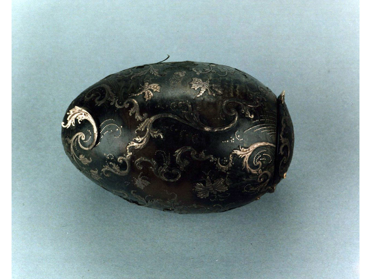 motivi decorativi vegetali (custodia) - bottega napoletana (sec. XVIII)