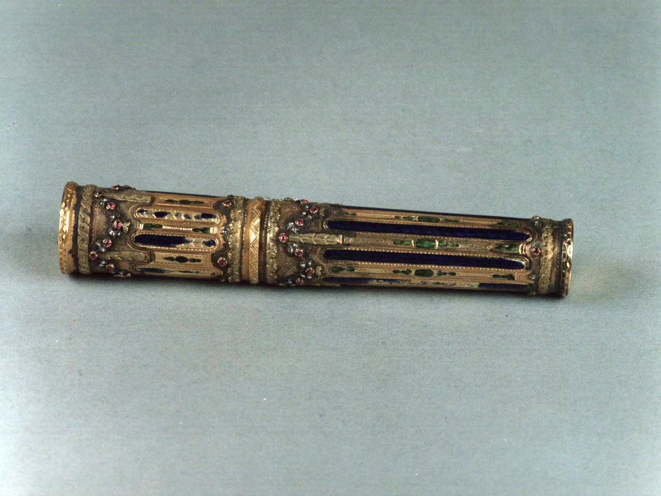 motivi decorativi geometrici e vegetali (custodia) - bottega svizzera (fine/inizio secc. XVIII/ XIX)