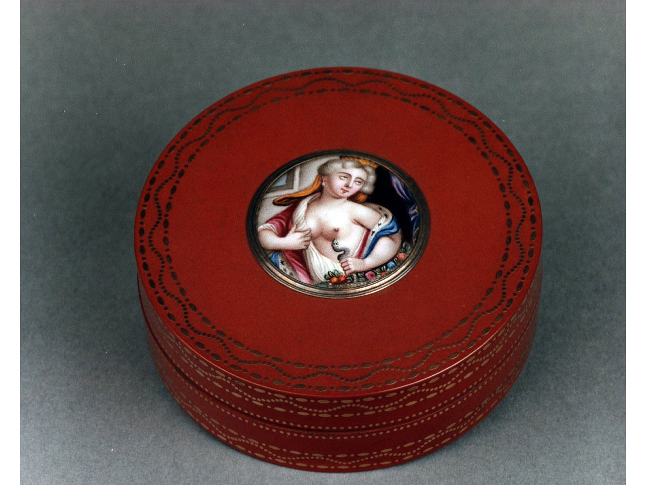 Cleopatra si fa pungere da aspidi (scatola) - bottega francese (fine/inizio secc. XVIII/ XIX)