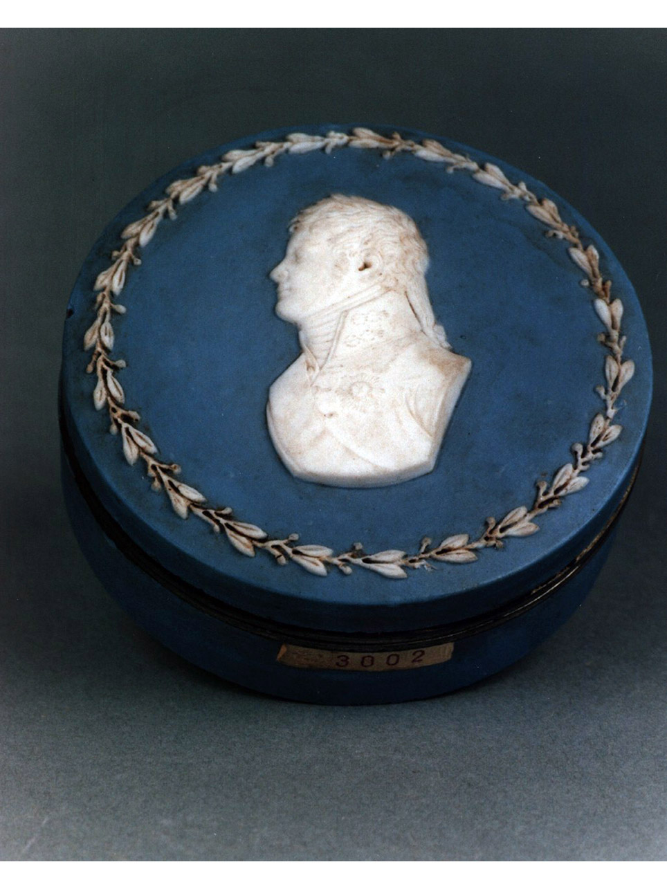 busto maschile (tabacchiera) - bottega inglese (fine/inizio secc. XVIII/ XIX)