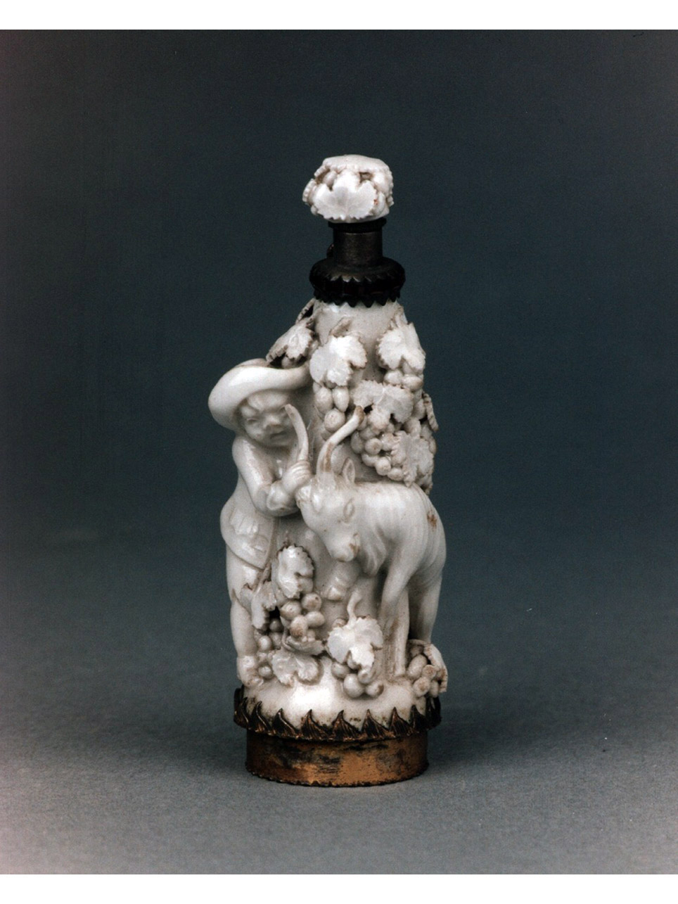 bambino (flacone) - manifattura di Chelsea (sec. XVIII)