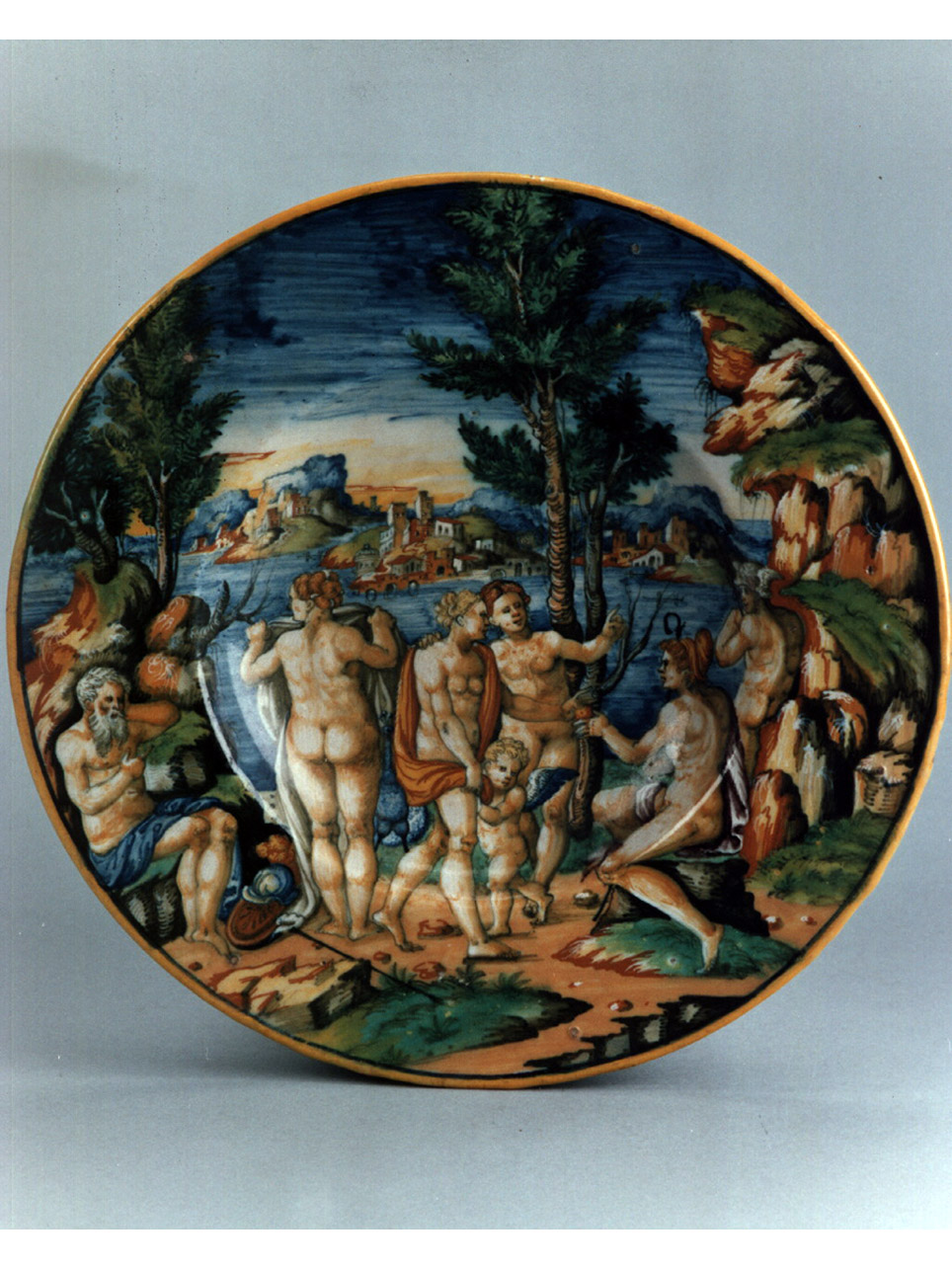 Giudizio di Paride (piatto) - manifattura marchigiana (metà sec. XVI)