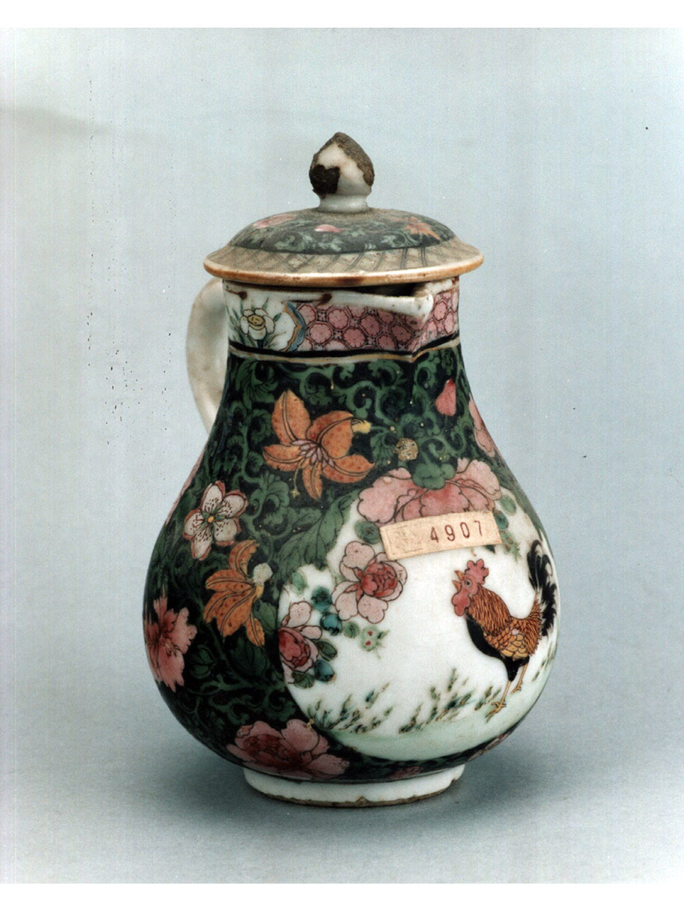 motivi decorativi vegetali e animali (lattiera) - manifattura cinese (sec. XVIII)