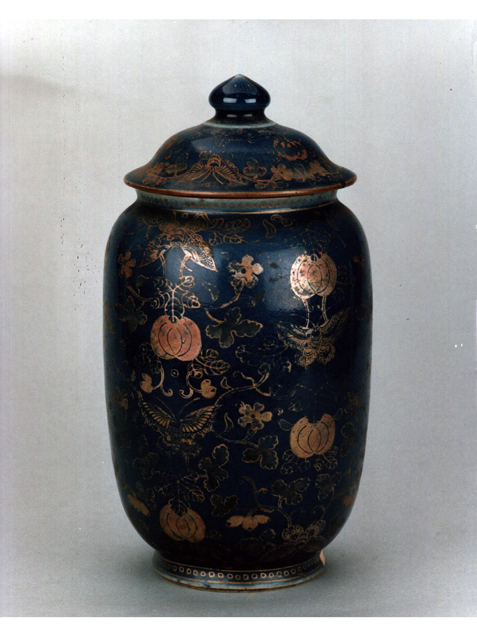 motivi decorativi floreali (barattolo) - manifattura cinese (primo quarto sec. XVIII)