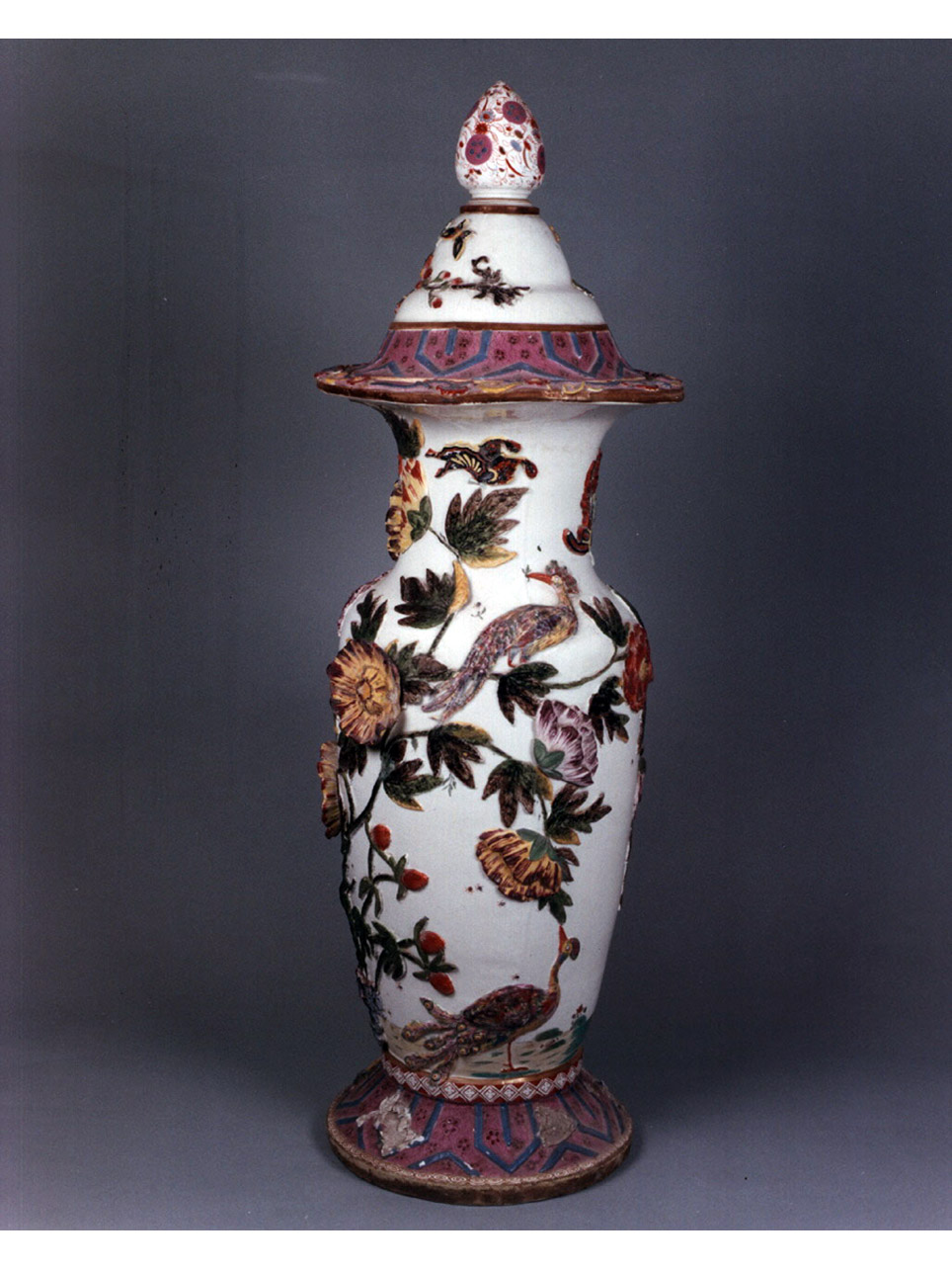 motivi decorativi floreali (vaso) - manifattura cinese (sec. XVIII)