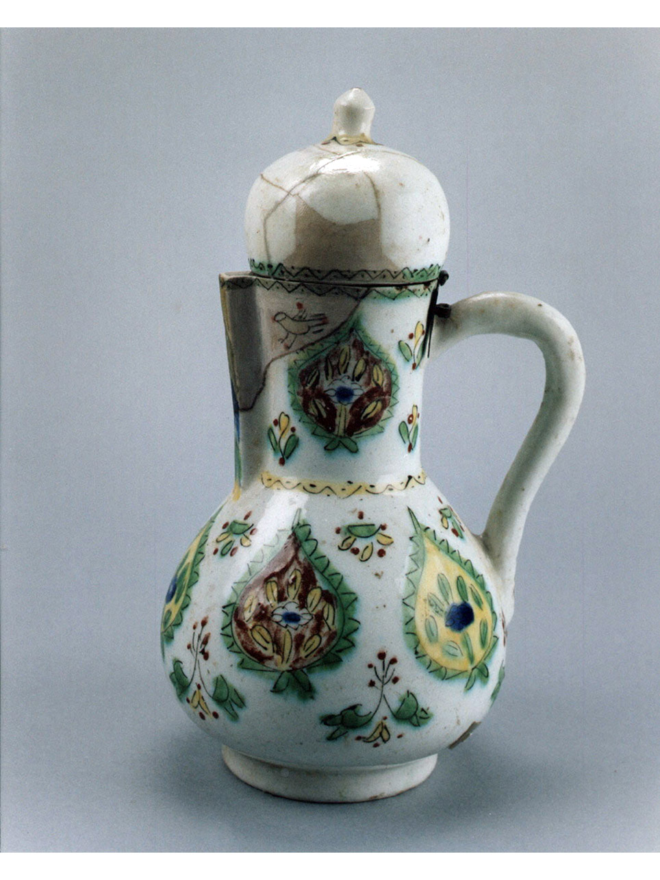 motivi decorativi floreali (brocca) - manifattura persiana (sec. XVIII)