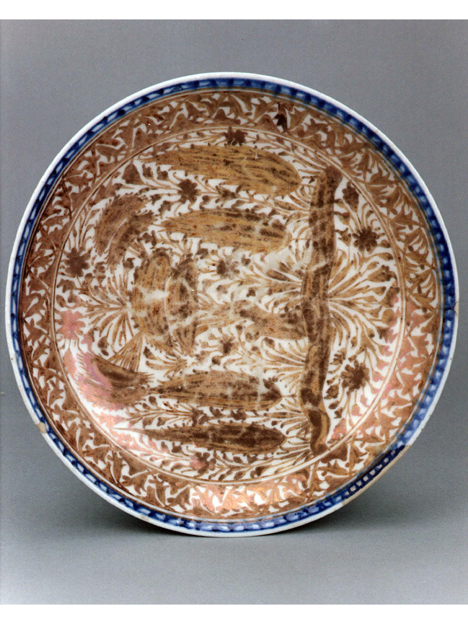 motivi decorativi floreali (piatto) - manifattura persiana (sec. XVII)