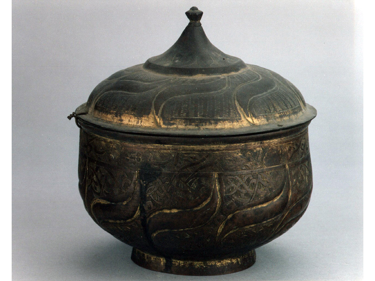 motivi decorativi geometrici (scatola) - manifattura Asia minore (sec. XVIII)