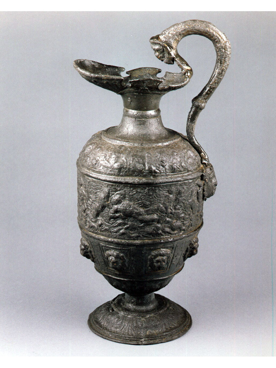 motivi decorativi vegetali e animali (brocca) - bottega mantovana (sec. XVI)