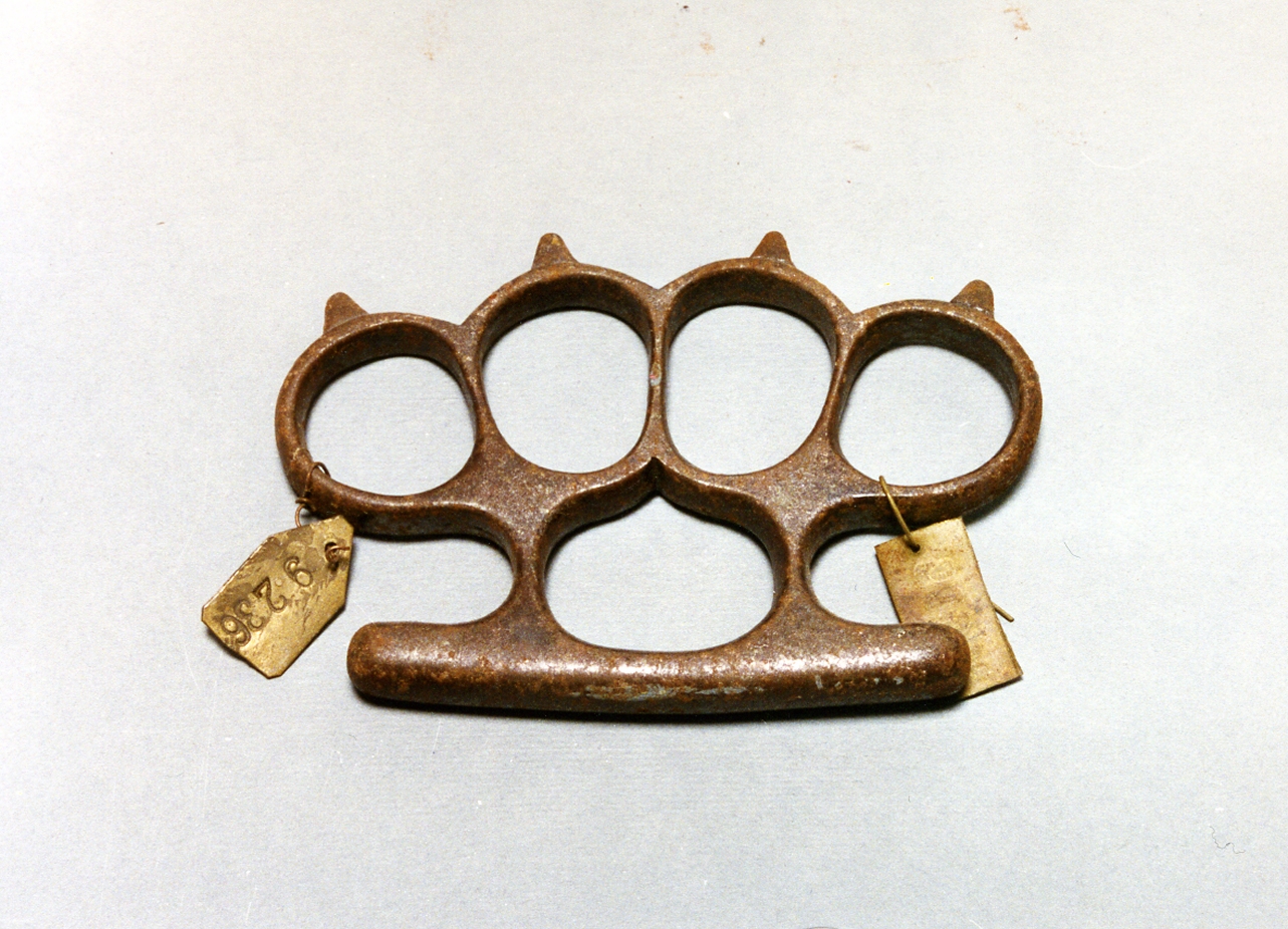 pugno armato - bottega inglese (sec. XIX)