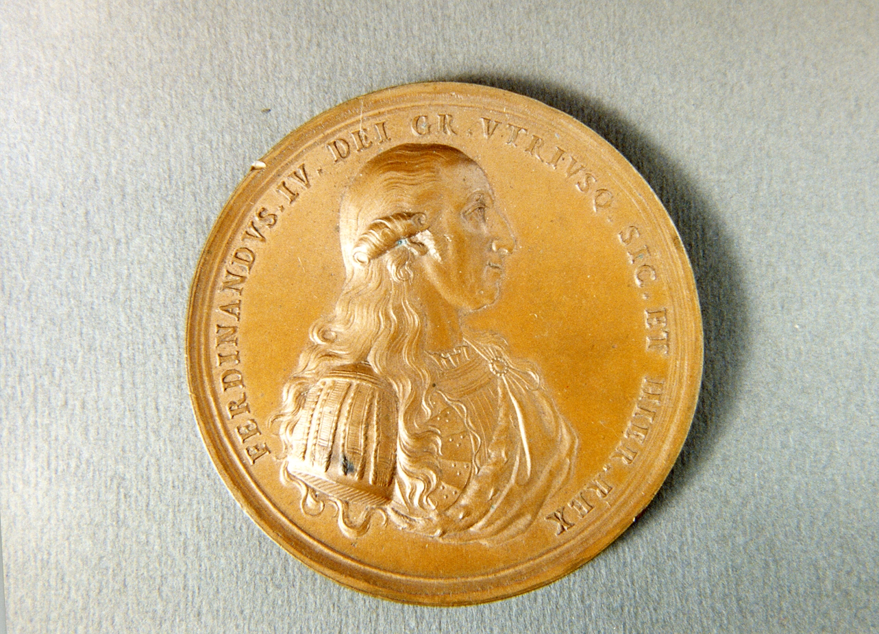 ritratto di Ferdinando IV di Borbone di profilo/ allegoria della Pace (medaglia) - bottega napoletana (sec. XVIII)