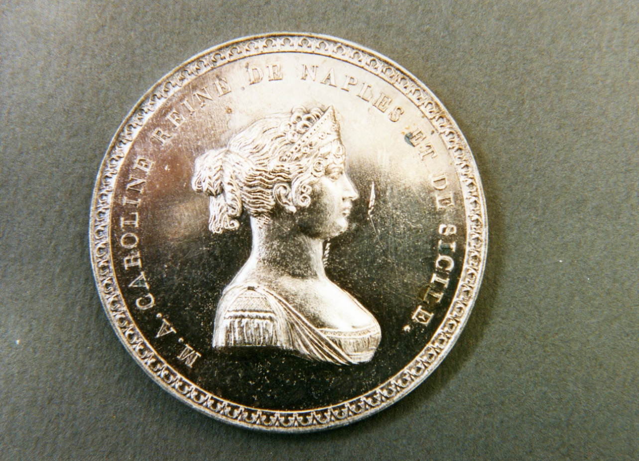 ritratto di donna (medaglia) - bottega napoletana (sec. XIX)