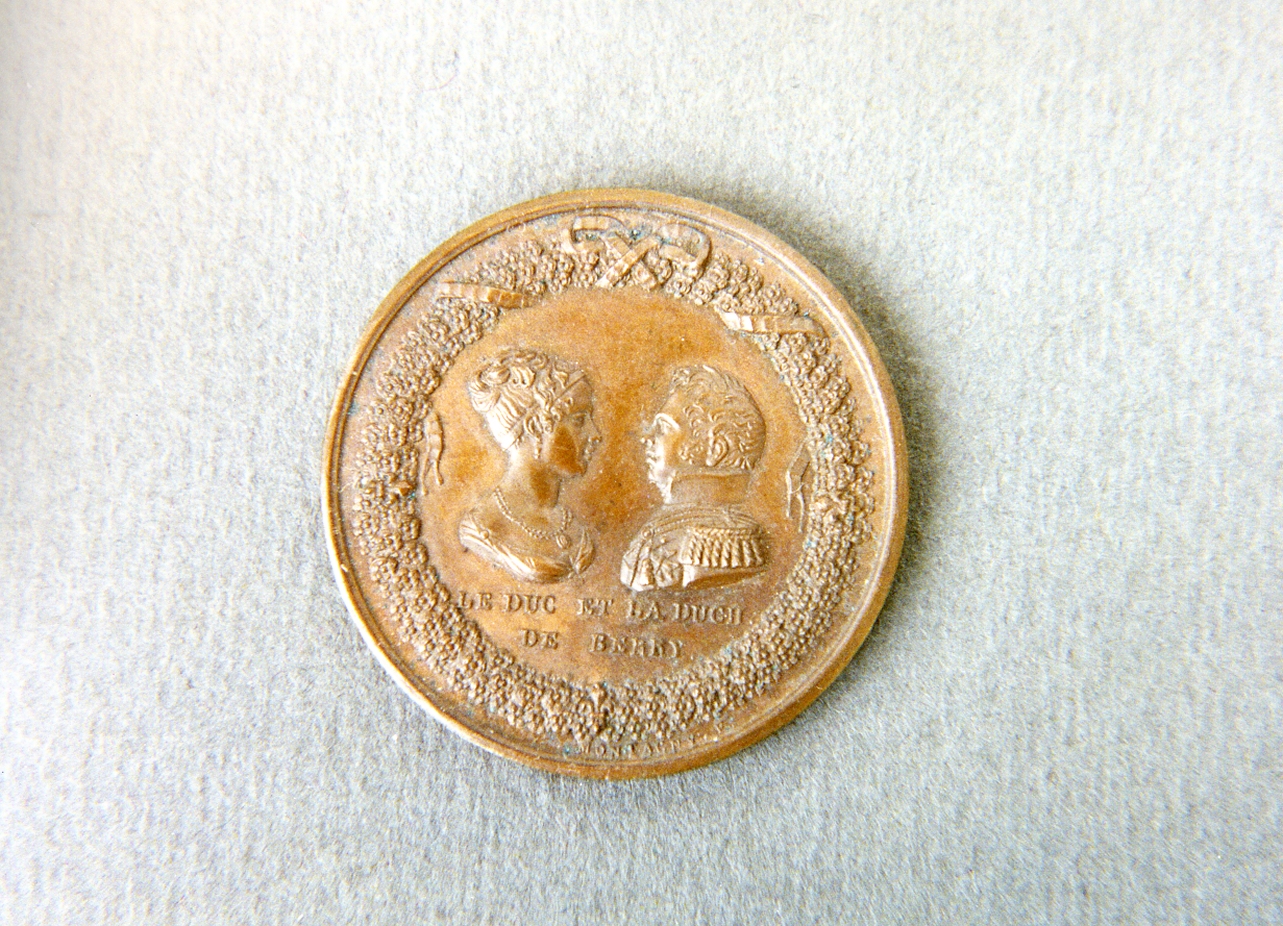 ritratto d'uomo (medaglia) di Montagny Fleury (sec. XIX)