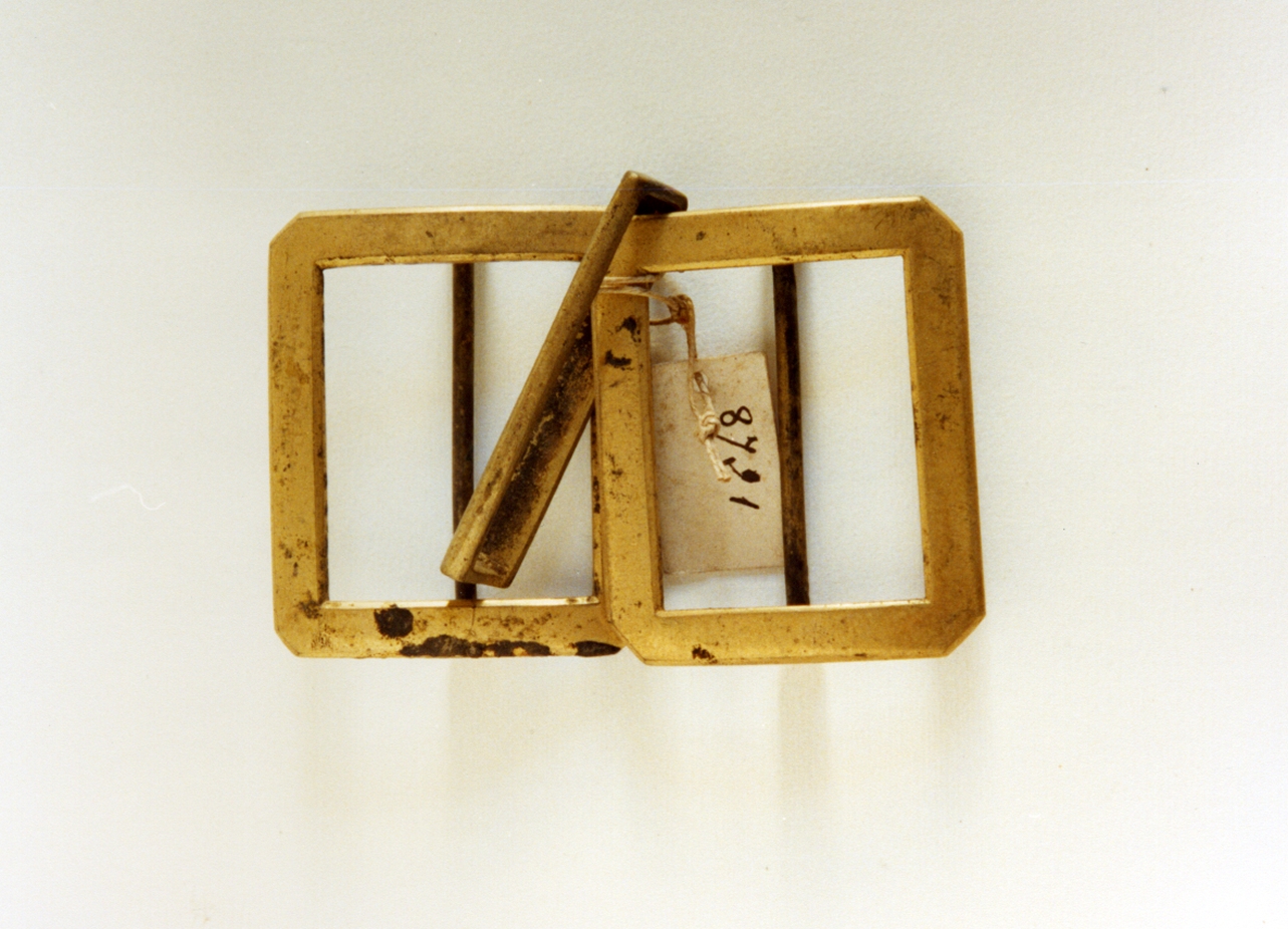 fibbia, serie - bottega italiana (sec. XIX)