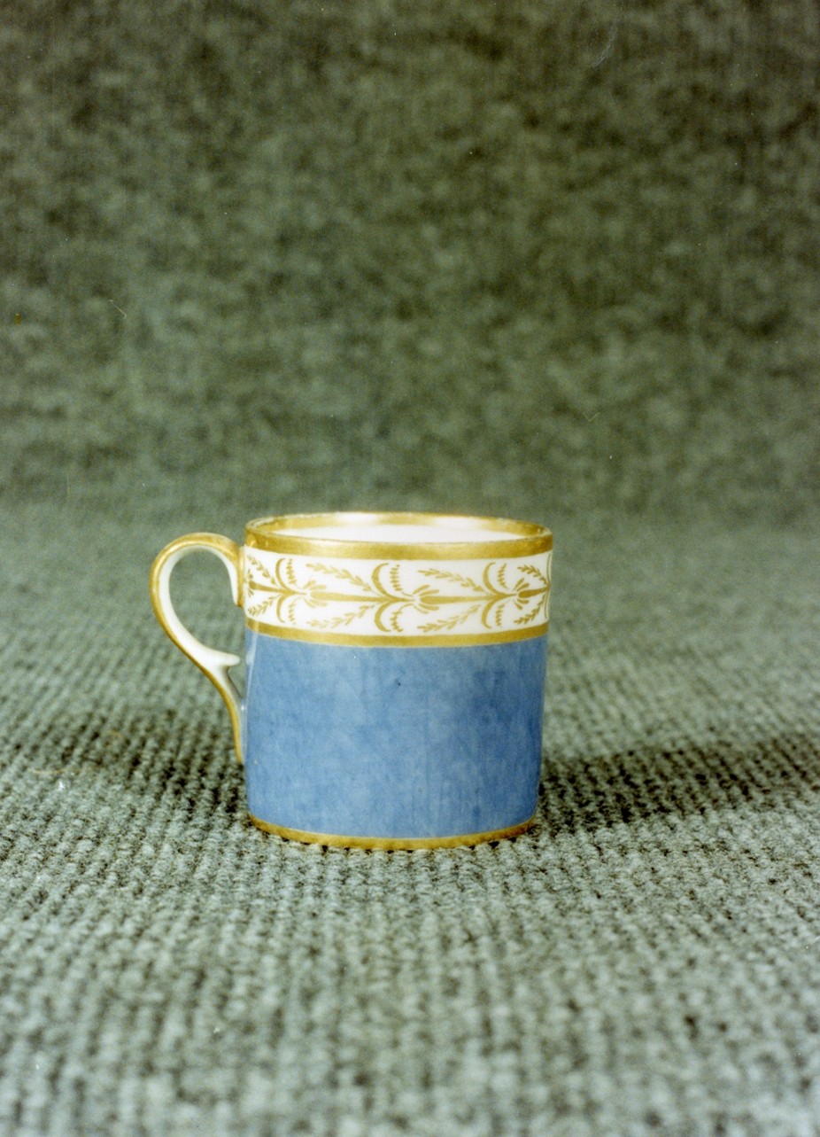 motivi decorativi (tazzina, serie) - Real Fabbrica di Napoli (secc. XVIII/ XIX)