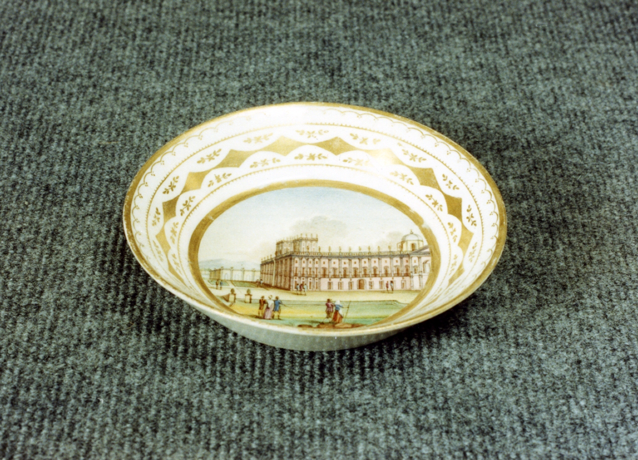 paesaggio con architetture (piattino) - Real Fabbrica di Napoli (secc. XVIII/ XIX)