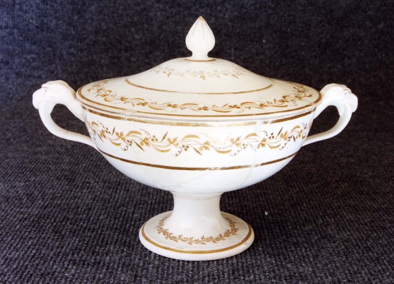 motivi decorativi (tazza con coperchio) - manifattura svizzera (sec. XIX)