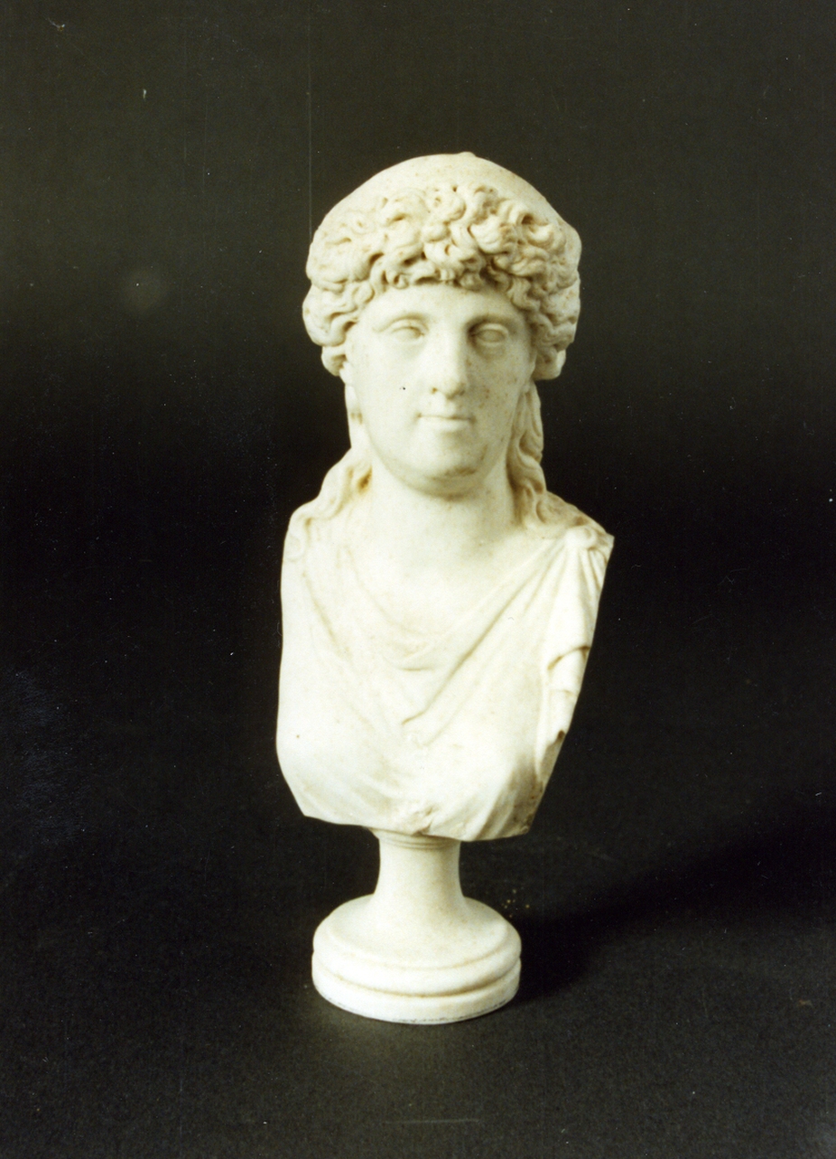 ritratto di donna (statuetta) - Real Fabbrica di Napoli (sec. XIX)