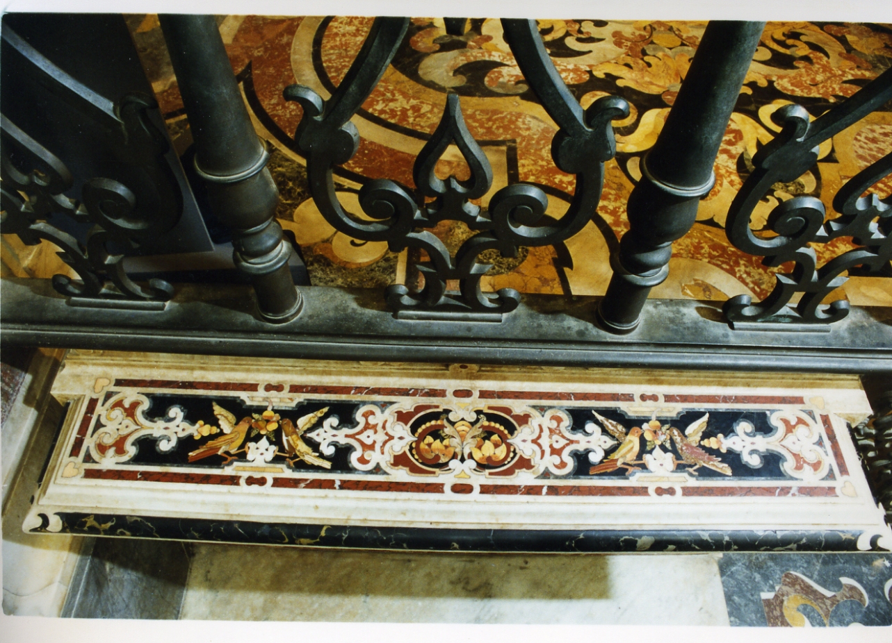 motivi decorativi vegetali e animali (mensola) di Fanzago Cosimo (sec. XVII)
