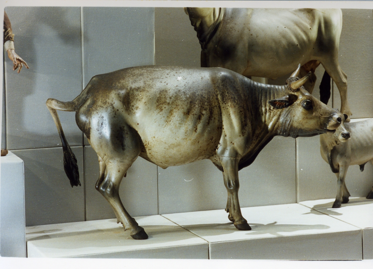 mucca (scultura miniaturistica) di Vassallo Nicola (seconda metà sec. XVIII)