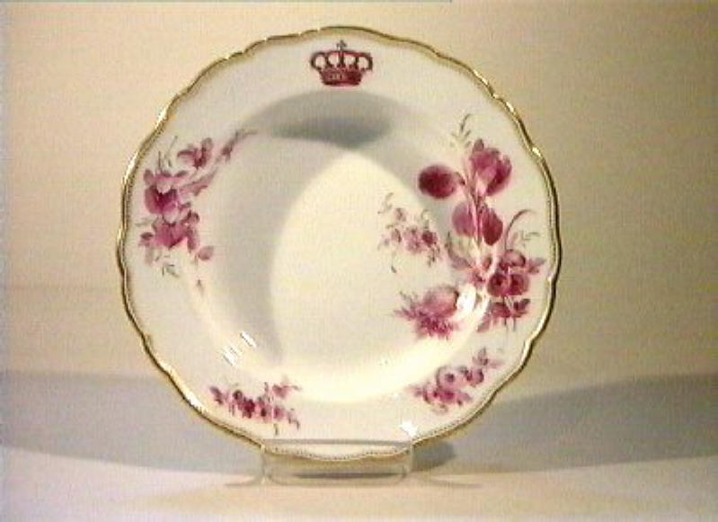 motivi decorativi floreali (piatto fondo) - manifattura di Meissen (sec. XIX)