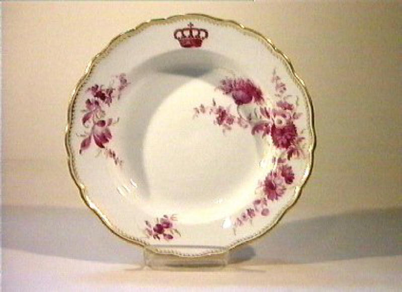 motivi decorativi floreali (piatto fondo) - manifattura di Meissen (sec. XIX)