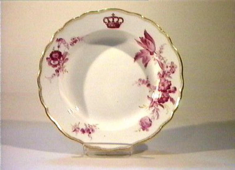 motivi decorativi floreali (piatto fondo) - manifattura di Meissen (sec. XIX)