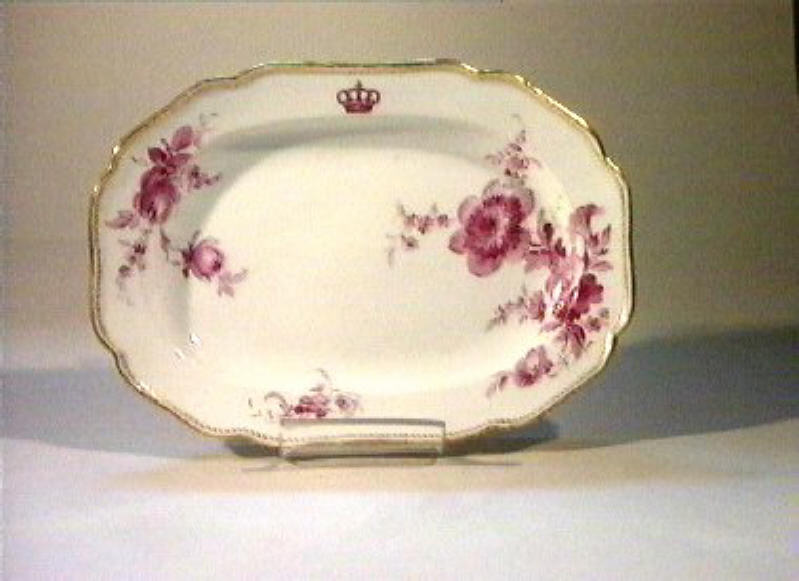 motivi decorativi floreali (piatto da portata) - manifattura di Meissen (sec. XIX)