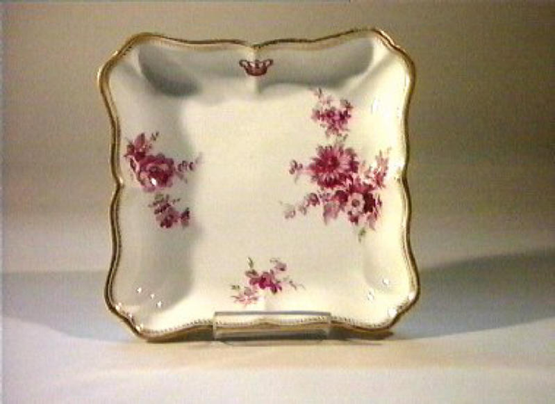 motivi decorativi floreali (piattino) - manifattura di Meissen (sec. XIX)