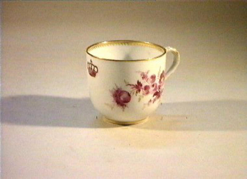 motivi decorativi floreali (tazzina) - manifattura di Meissen (sec. XIX)