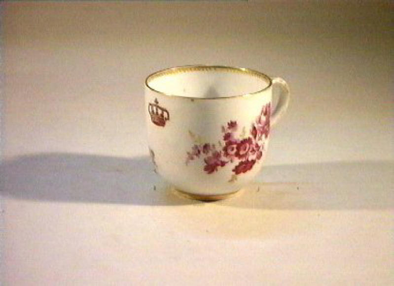 motivi decorativi floreali (tazzina) - manifattura di Meissen (sec. XIX)