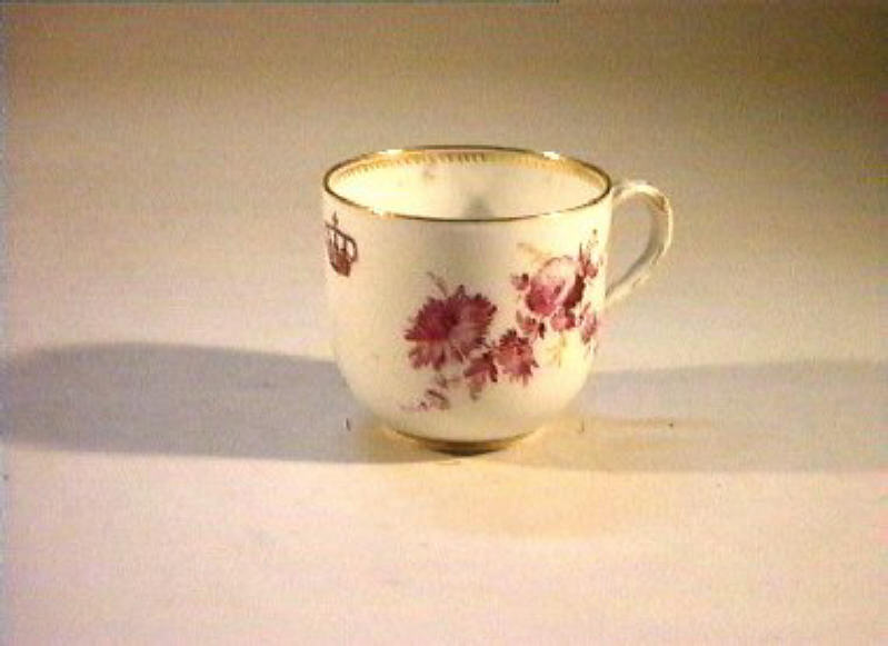 motivi decorativi floreali (tazzina) - manifattura di Meissen (sec. XIX)