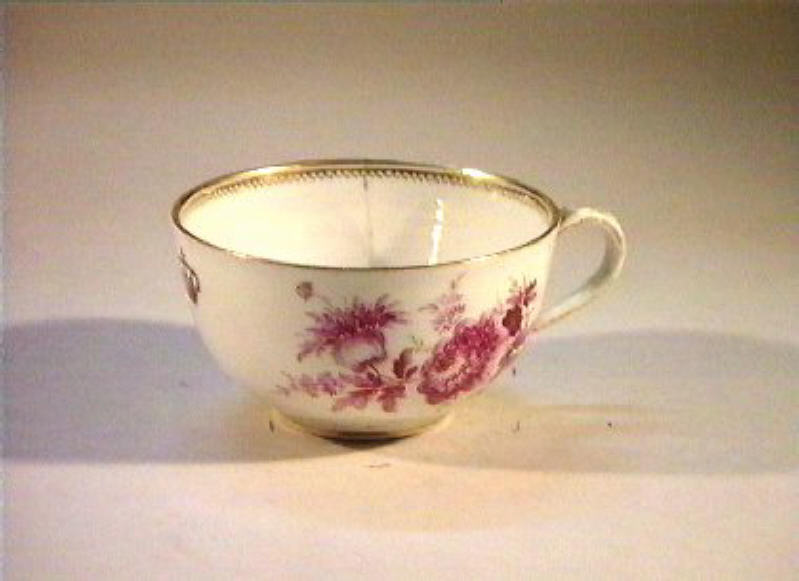 motivi decorativi floreali (tazza) - manifattura di Meissen (sec. XIX)
