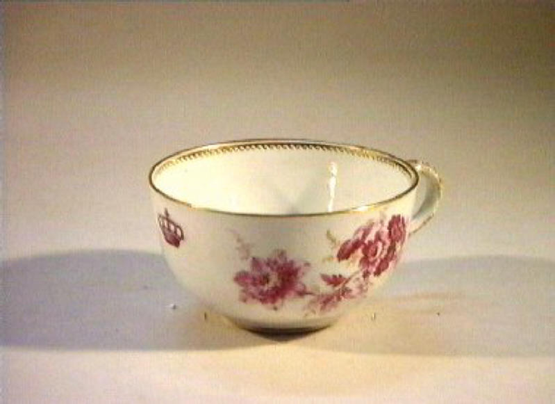 motivi decorativi floreali (tazza) - manifattura di Meissen (sec. XIX)