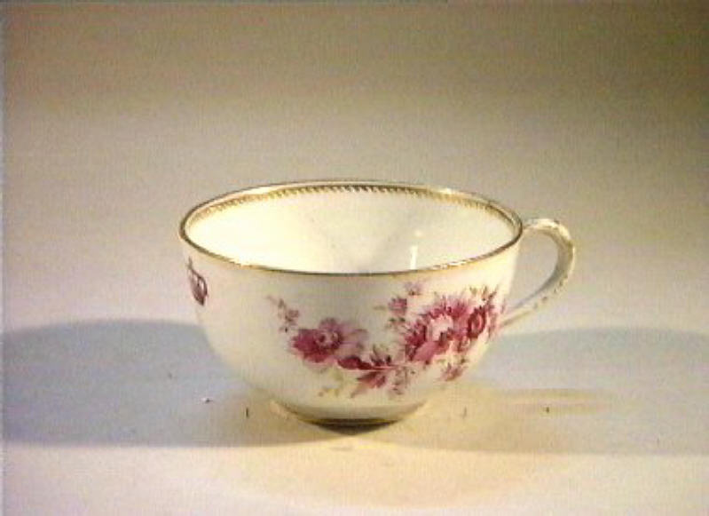 motivi decorativi floreali (tazza) - manifattura di Meissen (sec. XIX)
