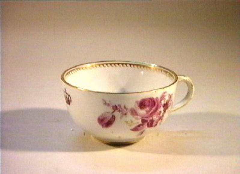 motivi decorativi floreali (tazza) - manifattura di Meissen (sec. XIX)