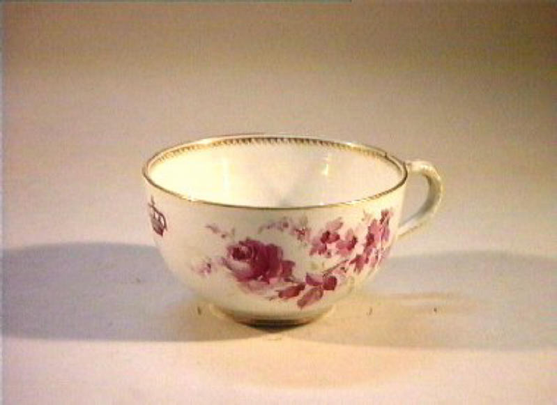 motivi decorativi floreali (tazza) - manifattura di Meissen (sec. XIX)