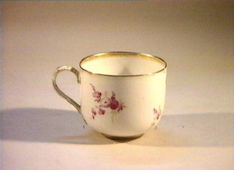 motivi decorativi floreali (tazzina) - manifattura di Meissen (sec. XIX)