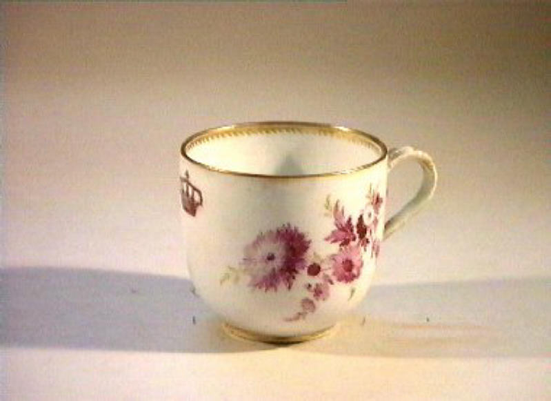 motivo decorativo floreale (tazzina) - manifattura di Meissen (sec. XIX)