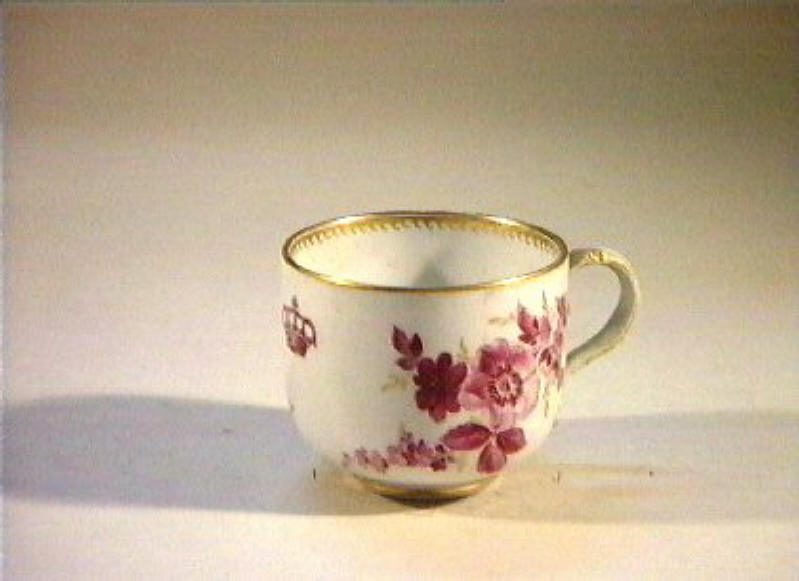 motivo decorativo floreale (tazzina) - manifattura di Meissen (sec. XIX)