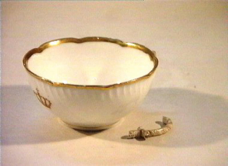 corona Savoia (tazza) - manifattura Richard-Ginori (sec. XIX)