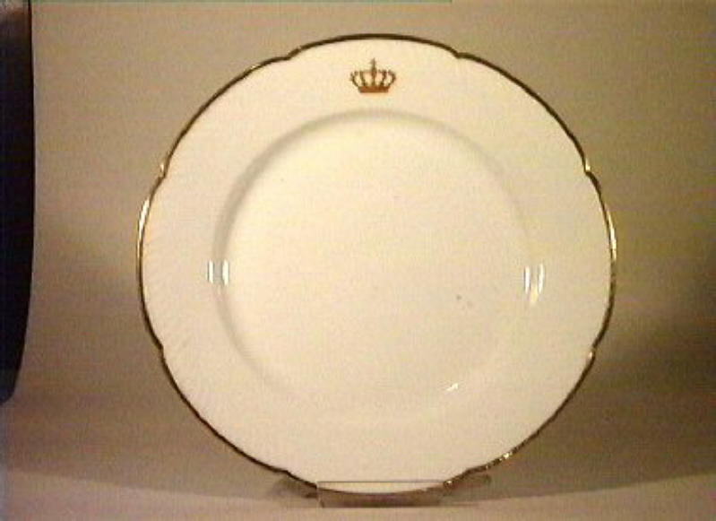 corona Savoia (piatto da portata) - manifattura Richard-Ginori (sec. XIX)